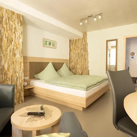 Otel Kleines Wendel 4*